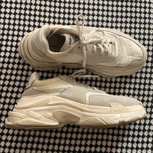 100% Balenciaga Triple S